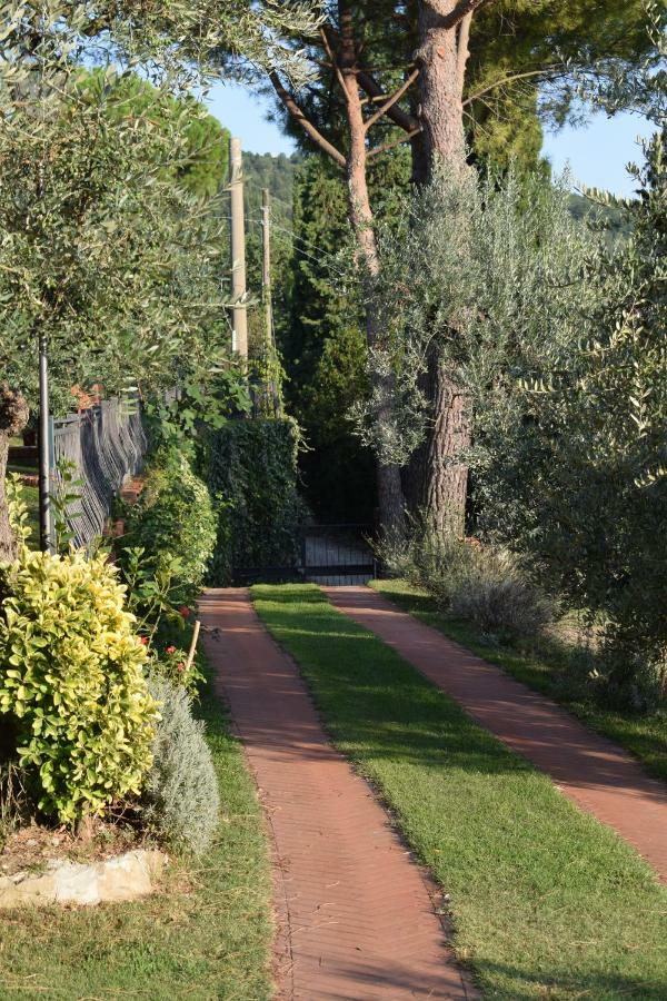바뇨아리폴리 Casale Asciolo B&B 외부 사진